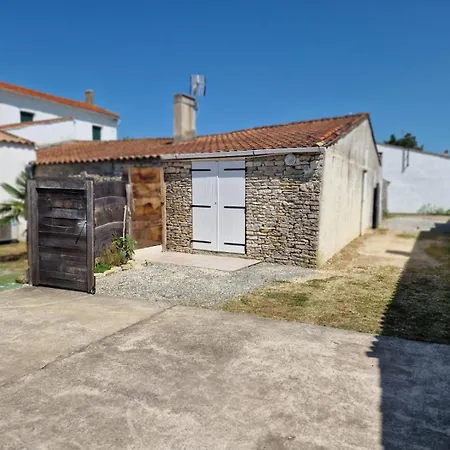 Maison De Village Au Calme Climatisee 2 Holiday home *