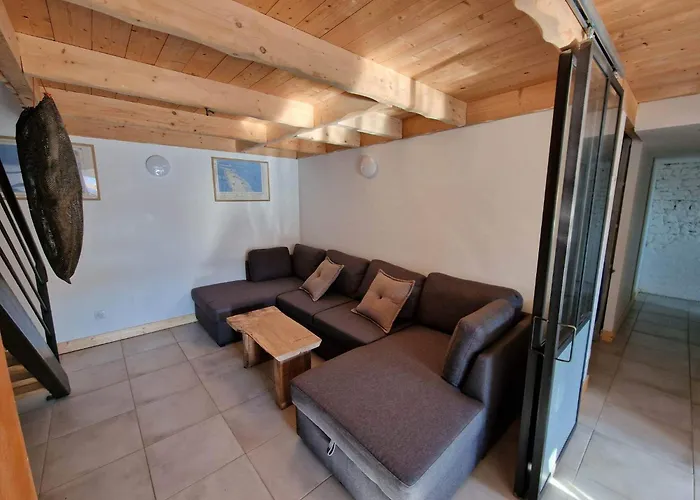 Maison De Village Au Calme Climatisee 2