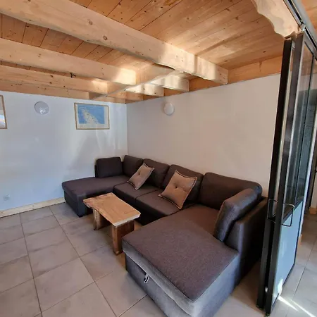 Maison De Village Au Calme Climatisee 2