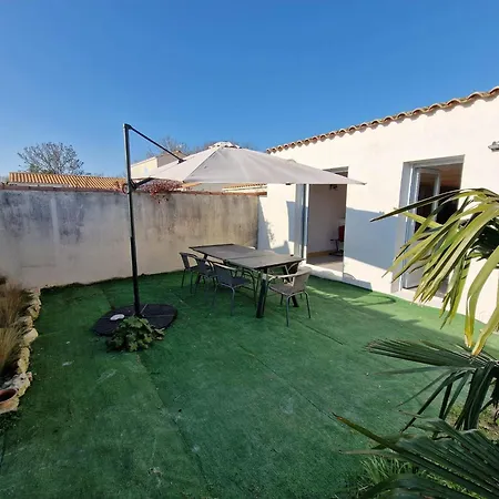Maison De Village Au Calme Climatisee 2 *